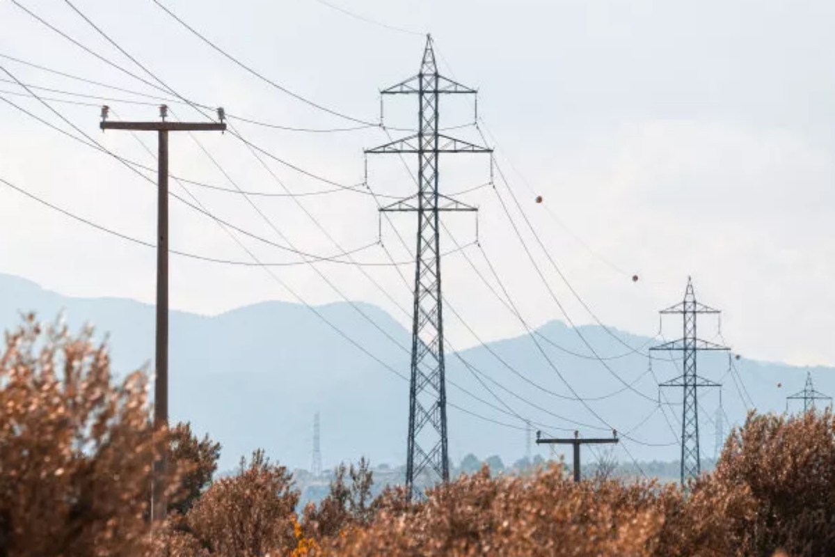 Gigant „železnej veže“ v odvetví energetických zariadení