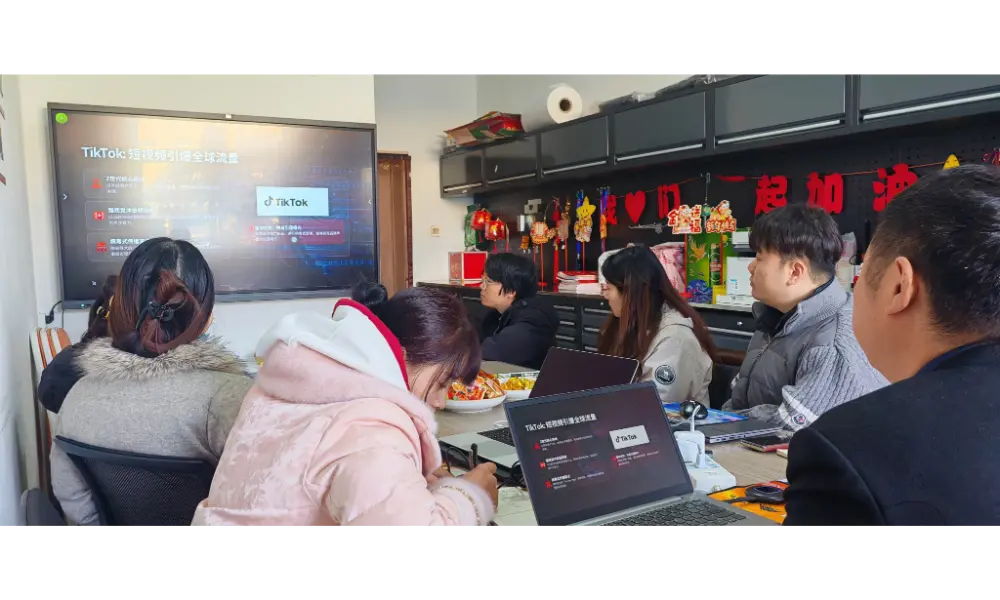 Víta čínsky nový rok s Power Tower Solutions